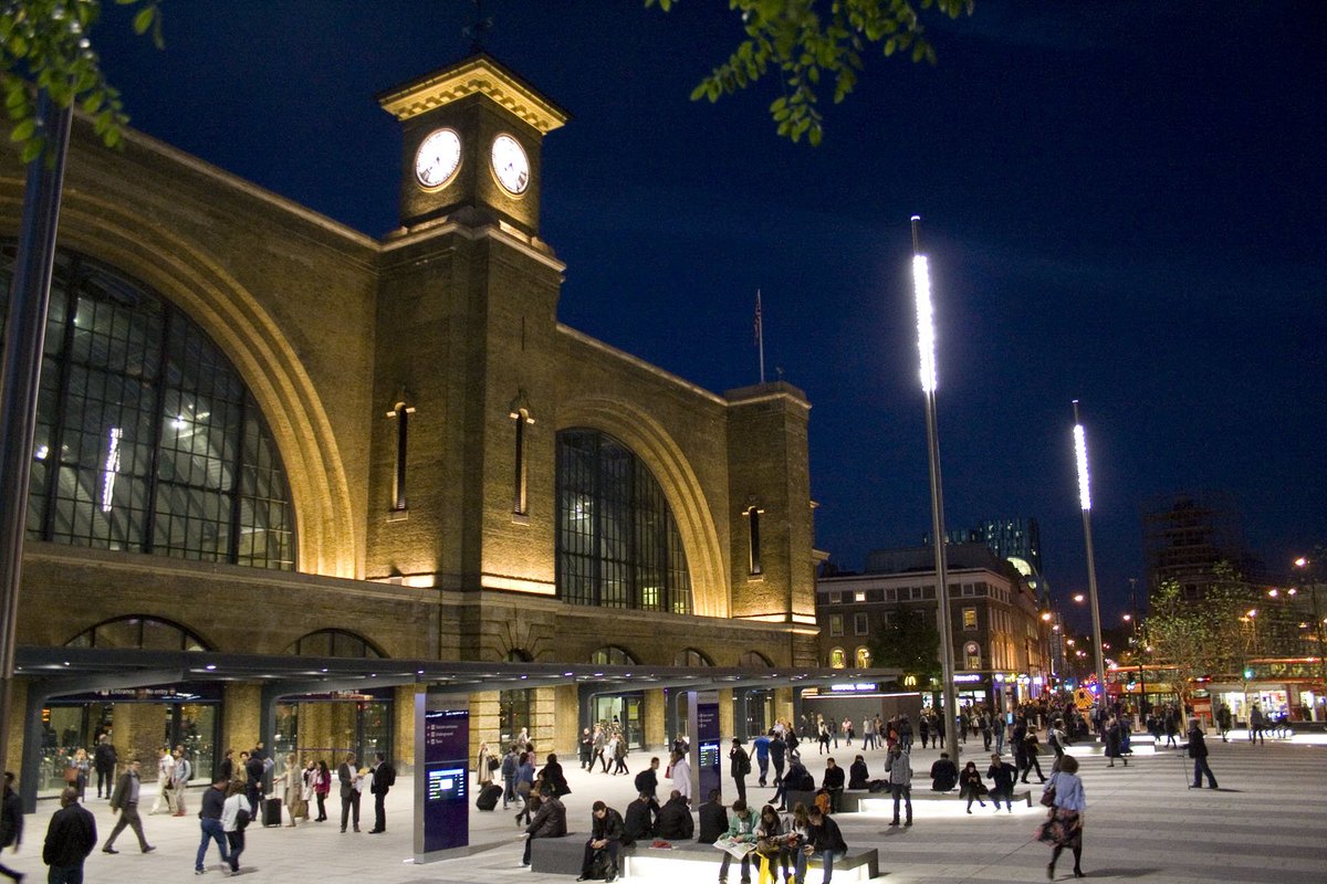 вокзал кинскрос в лондоне. станция кингс кросс в лондоне. станция кингс кросс в лондоне. вокзал кингс кросс. Kings cross.