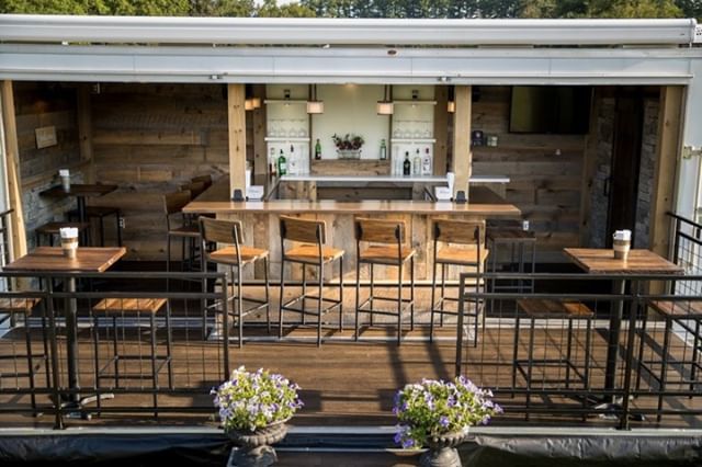 EBELAStarz's tweet photo. Bring the cozy setting of an indoor pub to any outdoor event with The Philly Yard Bar! Check out all of the details at Philadelphia Magazine! Link in bio 🍹⁠
⁠
https://t.co/qO5VCX5wkX #EBETalent #WeddingBar #PhiladelphiaWeddings #PhillyWedding #Phill… https://t.co/VTrxM6x3LT https://t.co/qZ3Kh4sz8V
