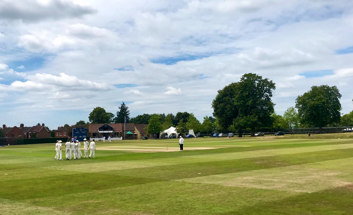 TonSchoolCC's tweet photo. Lunch: NSWCHS are 164/2 after 33 overs 🏏
Beven-Thomas picking up his first before the break 1️⃣
#TSCC🧢 #cricket #update #TheHead #wicket 
@TonbridgeSport https://t.co/eSC9CcB4yp