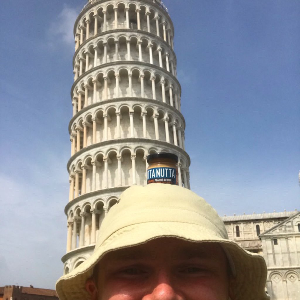 uttanutta's tweet image. Nutty George by a nutty leaning tower with some nutty peanut butter #italy #leaningtowerofpisa #pisa #tourist #travel #travelfood #peanutbutter #familybusiness #foodporn #foodphotography #italianfoodlover #healthyfood #healthybreakfast #vegan #veganfood #veganblogger #travelguide