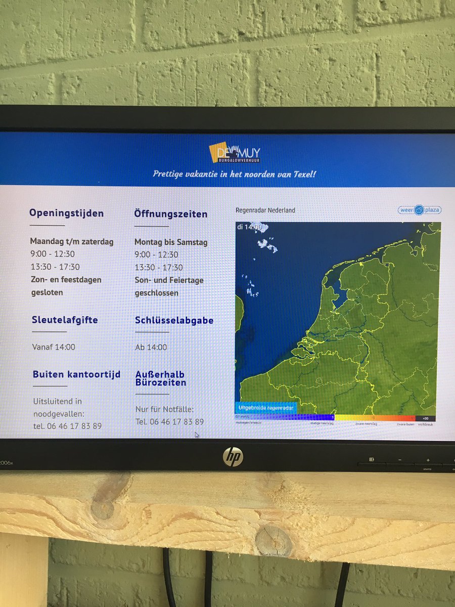 Hebben jullie ons nieuwe "bord" al gezien met de openingstijden? Deze hangt binnen in het kantoor en ook buiten voor het raam 😁. Kun je meteen even checken of het droog blijft voor een wandeling door De Slufter! 😉#demuybungalows