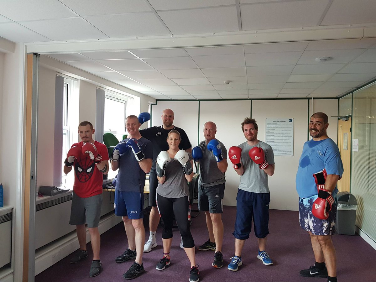 TDCActiveThanet's tweet photo. 🙌🏻 #WorkplaceWellbeing going on here at Thanet District Council 

Bringing activity into the workplace for both #physical and #mental wellbeing

And let's face it - the group is smashing it 🥊👍🏻👊🏻

#workplaceactivity #active #lunchtimeactivity #wellbeing

 @ThanetCouncil https://t.co/qnYDo5BwdH