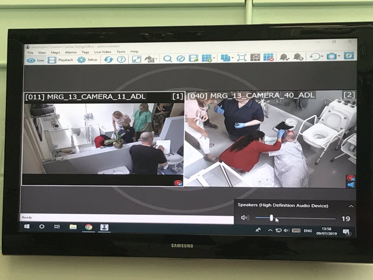 ceeepr's tweet image. Scenario 3 in full swing! Very challenging situation for our faculty candidates.... @ClareButler10 @CefrenchClaire @RobynStiger #simed