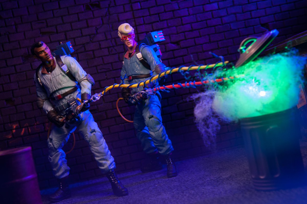Truebelieverbe3's tweet photo. Who you gonna call @Ghostbusters #articulatedcomicbookart #therealghostbusters #Ghostbusters #toyphotography https://t.co/9pDm17M7CF