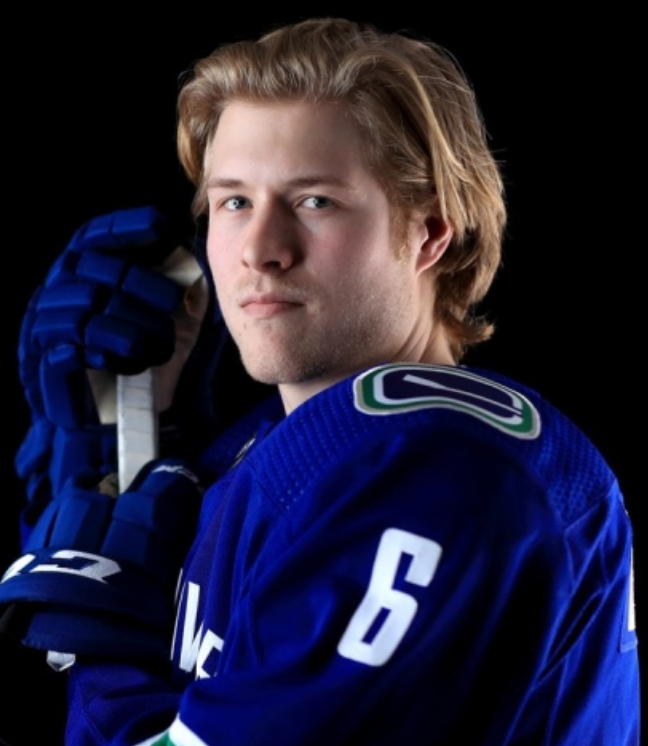 lukefoxjukebox's tweet photo. NHL's Top 15 RFAs still unsigned: Latest rumours, reports https://t.co/eik1mmV2RY https://t.co/e7WnFuU4V0