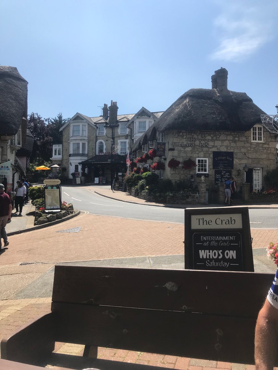 DF_Aware_ride's tweet photo. 41 miles done so far today, so lunch is required. Slight map issue, so we’ve lost ⁦@GrahamBowen7⁩ who’s already in Ventnor, we’ve stopped in Shanklyn. All safe, all is good. #DFAware2019 https://t.co/fMh0Qm8XdO