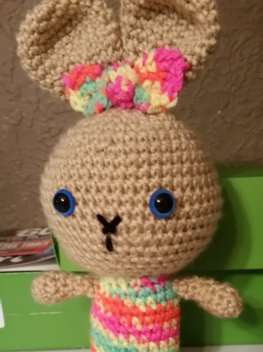 For about four years Athena Jacobs has been making amigurumi animals and crochet hats for chemo patients.
fairfieldworld.com/wemakeforgood/…