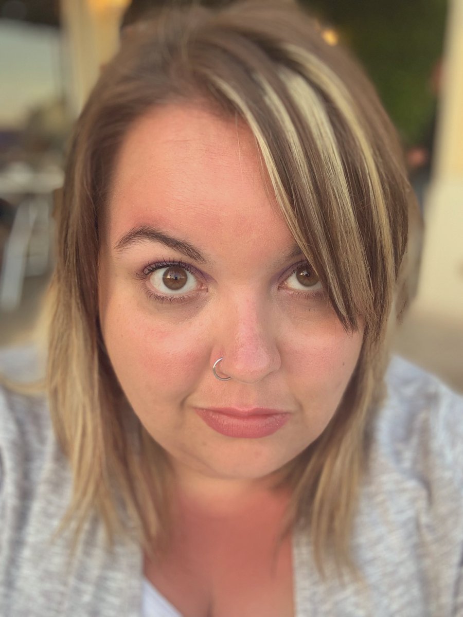 Throwback to blonde highlights! Now pink. <a href="/bodyconfidence/">body confidence</a> #nomakeup #plussize #loveyourself #nofilter