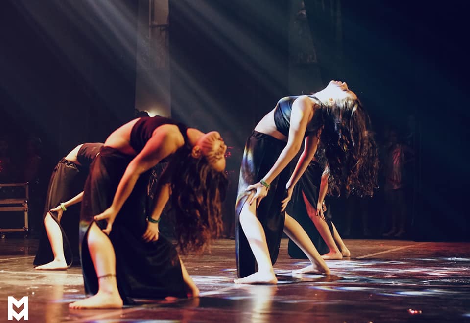 MUSTOperaHouse's tweet photo. حفل تخرج مدرسة الباليه بأوبرا جامعة مصر.👯‍♀️ 
#BehindTheScenes
#BalletSchool
#Art
#Theatre 
#Ballet https://t.co/6rSO4dIIRL