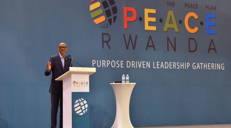 flashfmrw's tweet photo. Abigisha ijambo ry’Imana bagahitamo abicwa…Iyi ni inenge izahora idukurikirana-Perezida Kagame. //FLASH #RwOT #PDLRwanda #Rwanda
https://t.co/i8T0se29du https://t.co/RougXNzMD4