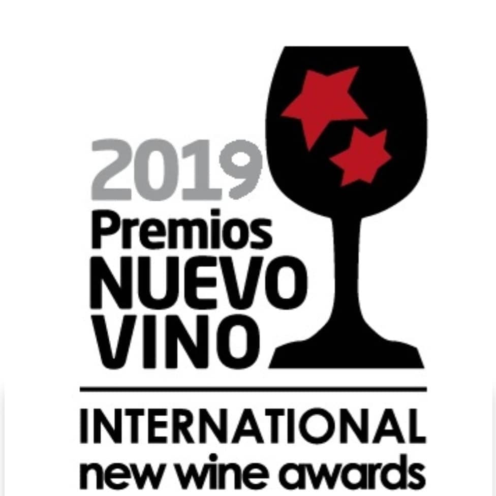 LunadeReina1's tweet photo. Felices por la Medalla de Oro que Luna de Reina ha conseguido en el concurso Nuevo Vino 2019 celebrado en Madrid.
#lunadereina, #concursosdevino, #nuevovino, #concursonuevovino, #vinoquedadas, #vino, #Madrid, #Alicante, #monastrell, #syrah, #alamesa, #doalicante, #terreta https://t.co/yasls6BnnB