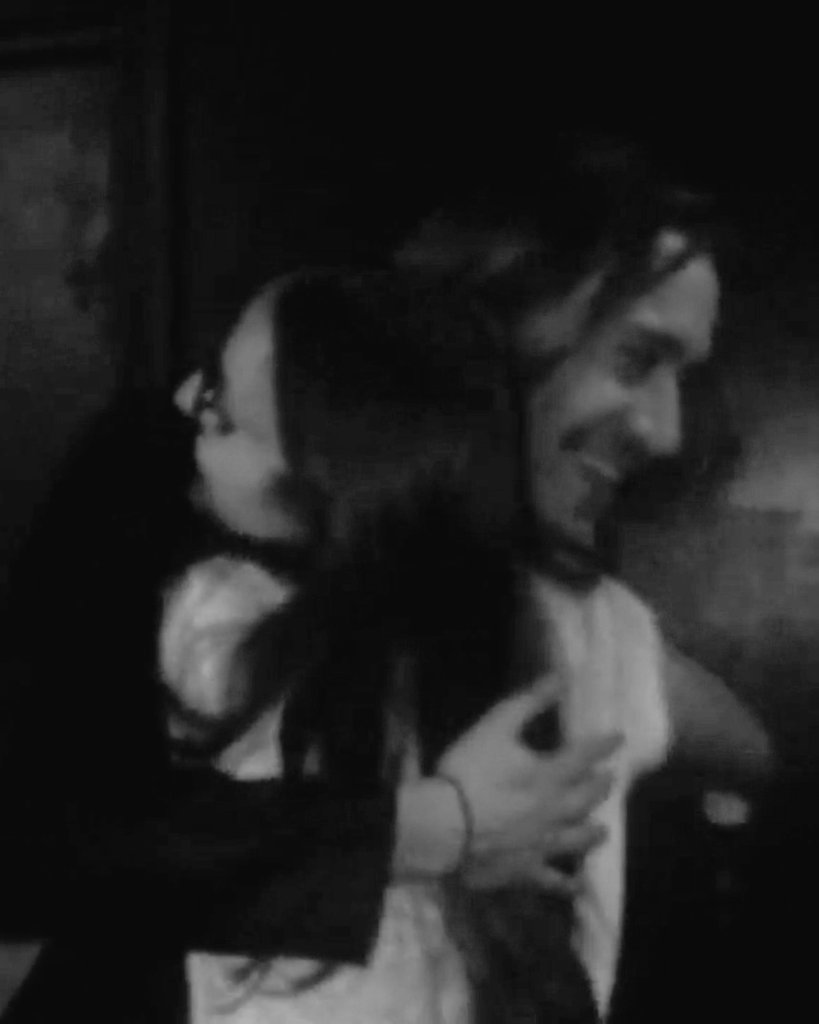lxttlesatellite's tweet photo. the hardest when you say goodbye to someone is that you never know if you gonna meet them again... i miss offshore so much🖤 https://t.co/r4csgZAAQq