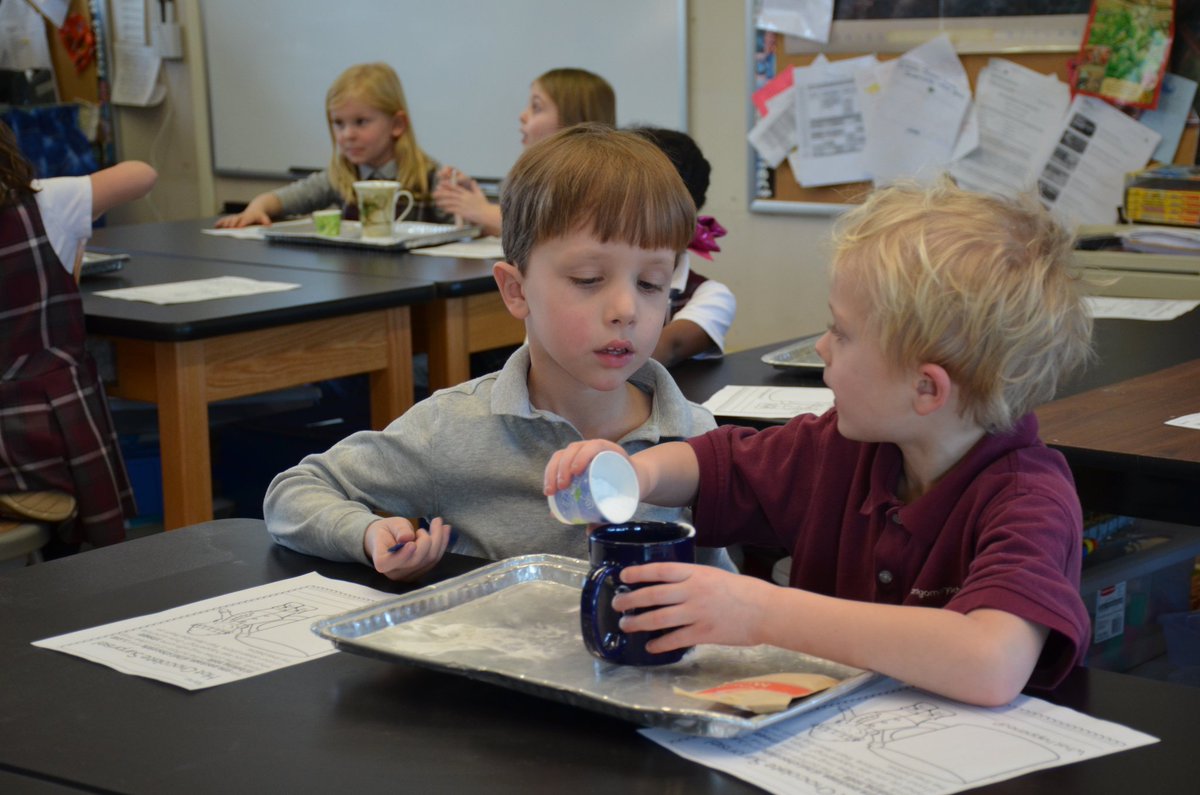 montgomeryheron's tweet photo. Hands-on learning engages students! These kindergarten students are using hot chocolate, baking soda and vinegar to learn about chemical reactions! #hansonlearning #education #learningisfun #science #montgomerymoments https://t.co/jxfed9Gi1m