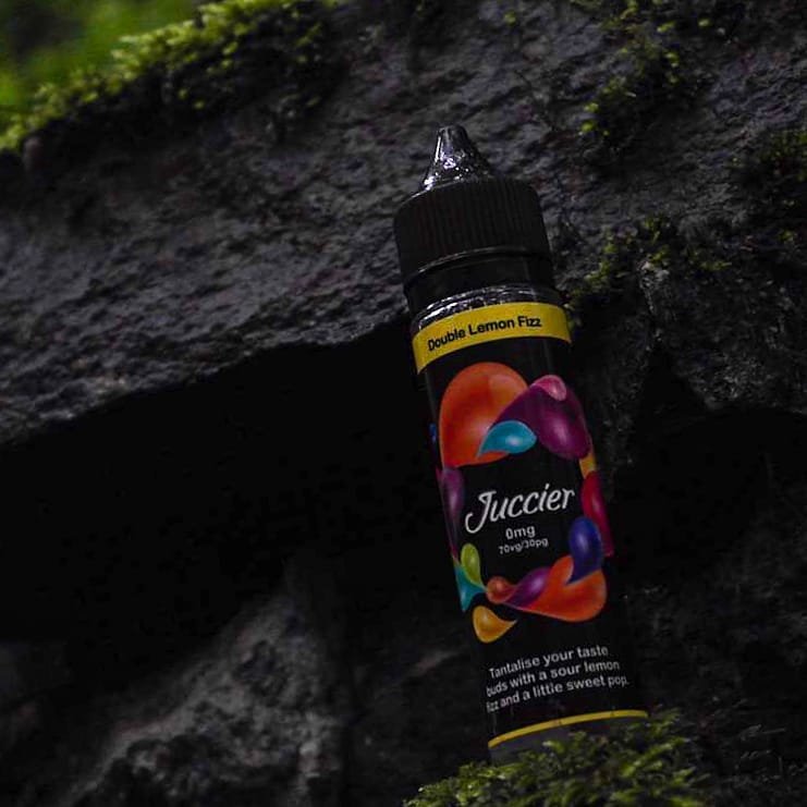 vapejucce's tweet photo. #Repost @gzvapes
Let the lemon fizz take over

#juccier #vapejucce

#InstaVaperz #worldwidevapers #vape#vapefam #vapehooligans
#vapeaddict #vapeuk #vapeindonesia#vaperussia #sigelei #vapeart #vgod#coil #vapetrick #subohm #vapeallday#tendouvapor #instavaperz#vapehooligans https://t.co/AipbP8H7zZ