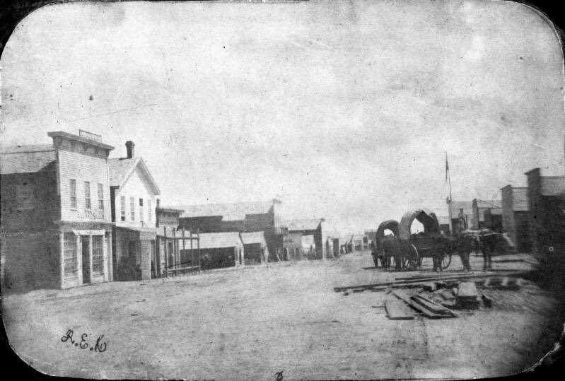 cprwarner's tweet photo. This might just be the first photo of Denver, says @denverlibrary. 15th and Larimer, 1859-1860. https://t.co/tmWQGl8ed9