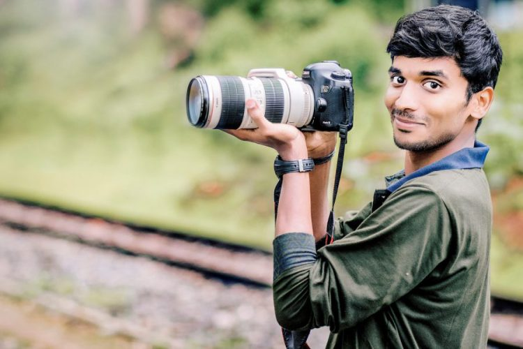 weddingfor1000's tweet photo. "Sometimes a newbie is even better than a seasoned professional, simply because they are eager to do great work." https://t.co/woYJMw4M8g #wedding #savemoney https://t.co/xowJeSxW99
