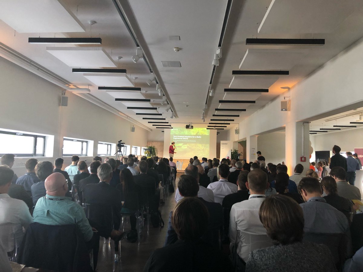 shipcloud's tweet photo. Wir freuen uns, auf der @PlugandPlayTC in #München mit dabei zu sein. Zwei spannende Tage mit interessanten Vorträgen, neuen Kontakten und #Pitches, bei denen shipcloud natürlich nicht fehlen darf! #PnPEuropeSummit #plugandplay #shipcloud https://t.co/TwjJebsRg2