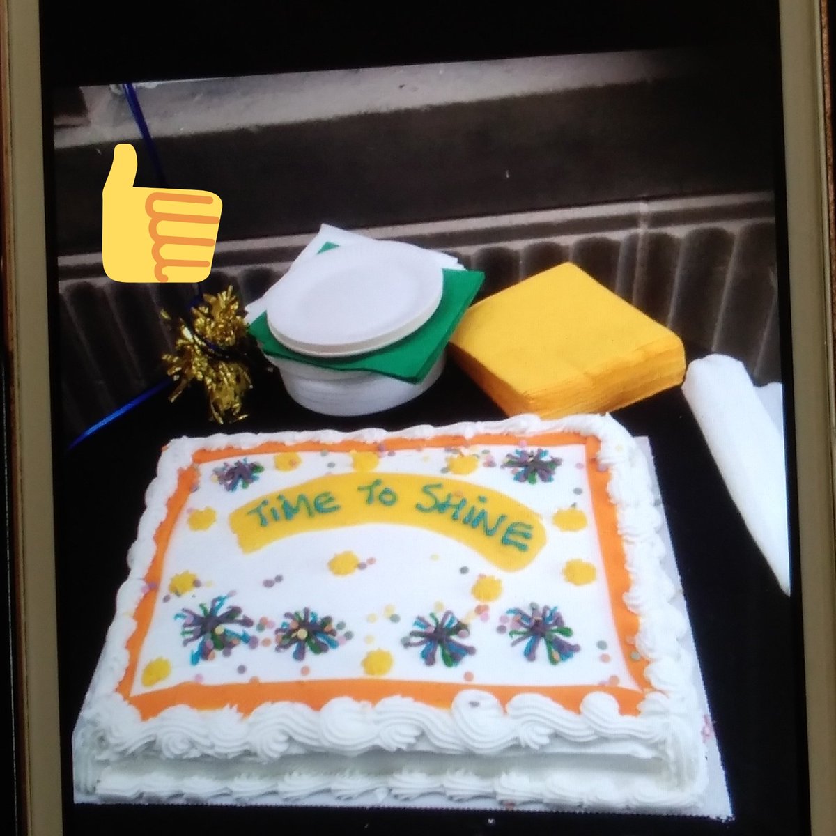deaton_Trafford's tweet photo. Time to Shine in Trafford ,celebrating health and social integrated  teams .Thank-you ! Trafford Academy were celebrating the amazing career opportunities in social care and the social care teams were sharing the success of "Let's talk with you" approach. https://t.co/lYZJ8ceeHg