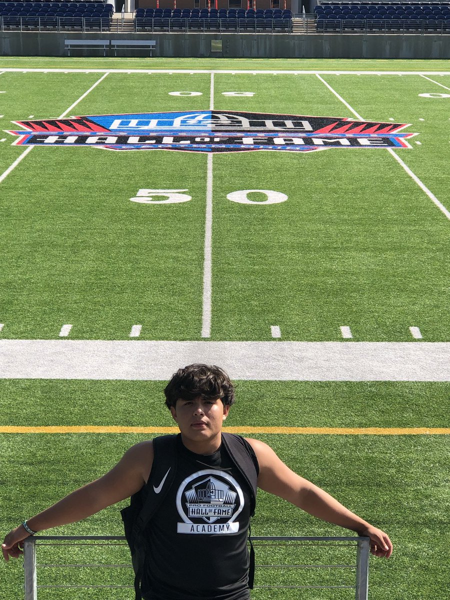 Elias Velasquez tweet media