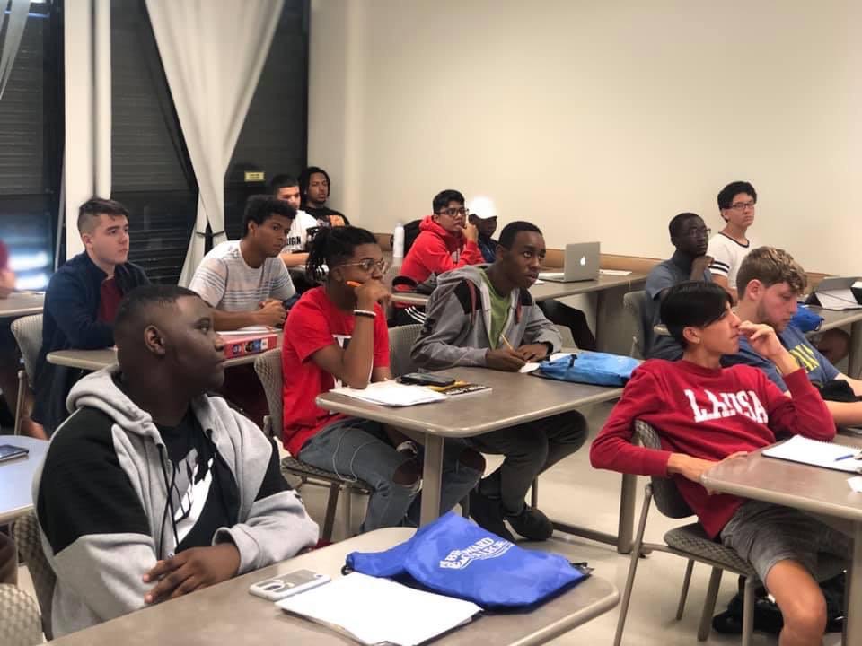 FlCharter's tweet photo. #5000RoleModel sponsored #SomersetPrep North Lauderdale #charterschool students to participate in the Pre College Summer Leadership/Dual Enrollment Program @BrowardCollege. #workingtogether https://t.co/7zJJW2vllt