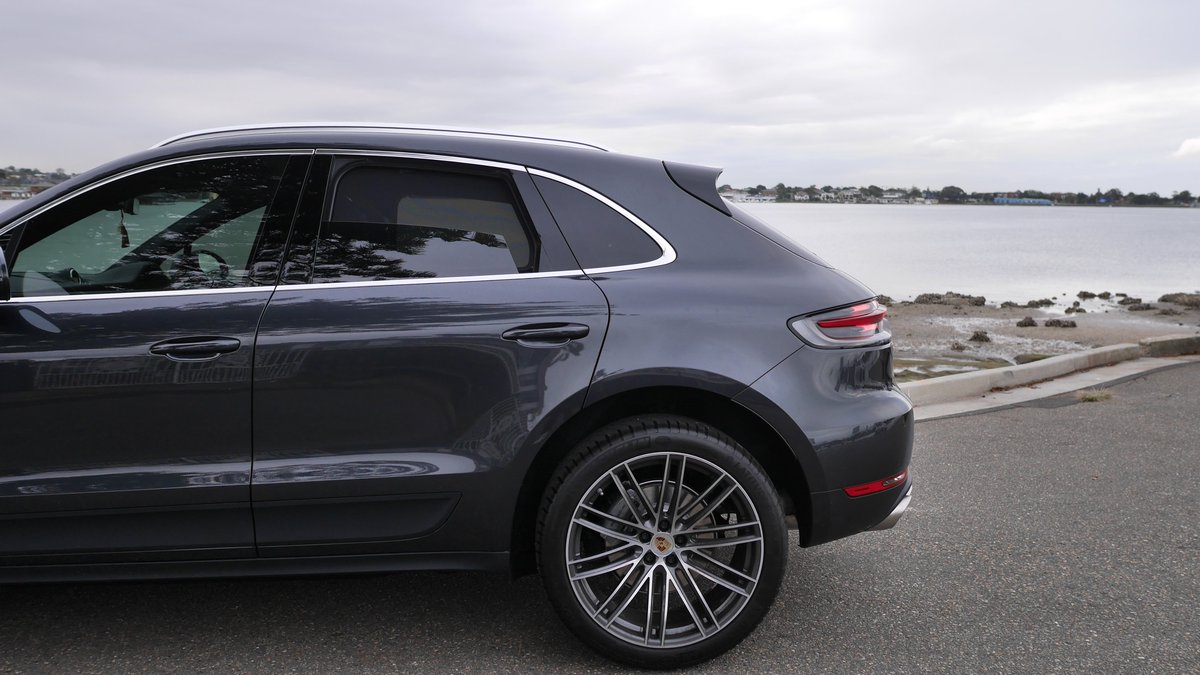 Snap_Shades's tweet photo. Porsche Macan MY19 Snap Shades. Say bye-bye to flapping and fading window shades. 👶->🚗🌞
👉https://t.co/sJB7e6xjc9👈
#Porsche #snap_shades #snapshades #baby #babystuff #Macan #sunshades #carshades https://t.co/LhNwr0swoJ