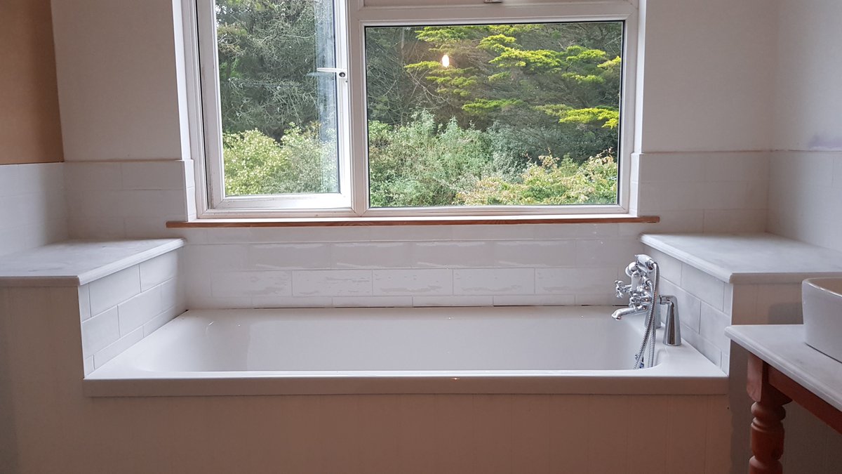 BurroughsSW's tweet photo. Our latest project is nearly finished! Here's another shot showing the progress we are making on this renovation. Get in touch if you have a build or renovation project in mind or know someone who's looking for a builder in Cornwall. #cornwall #builders #kernow #home https://t.co/nOd1EtaEVs