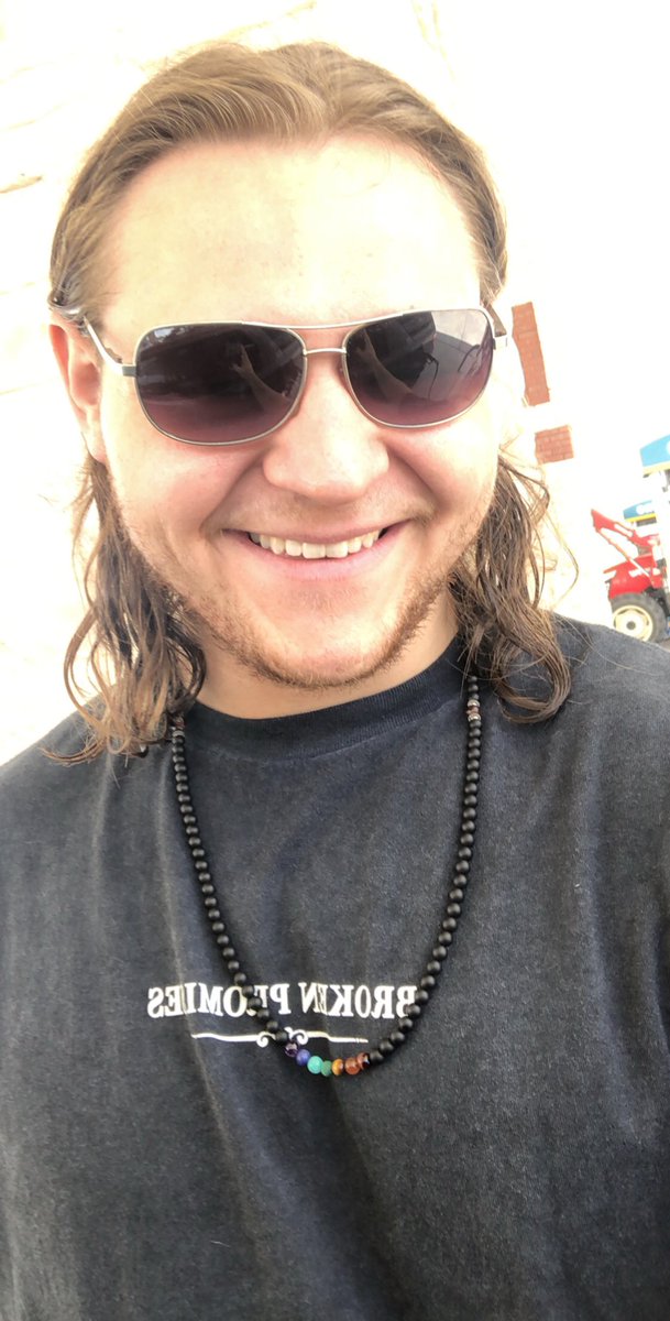 JJdoubledee's tweet photo. I’ve heard happy men are the best looking. I guess that’s why I tell people I’m a gorgeous man😘 https://t.co/qR8evieYrp