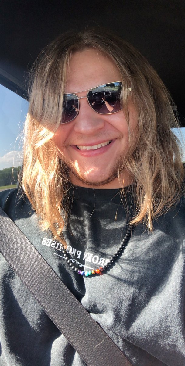 JJdoubledee's tweet photo. I’ve heard happy men are the best looking. I guess that’s why I tell people I’m a gorgeous man😘 https://t.co/qR8evieYrp