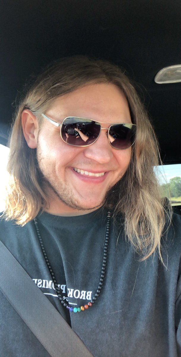 JJdoubledee's tweet photo. I’ve heard happy men are the best looking. I guess that’s why I tell people I’m a gorgeous man😘 https://t.co/qR8evieYrp
