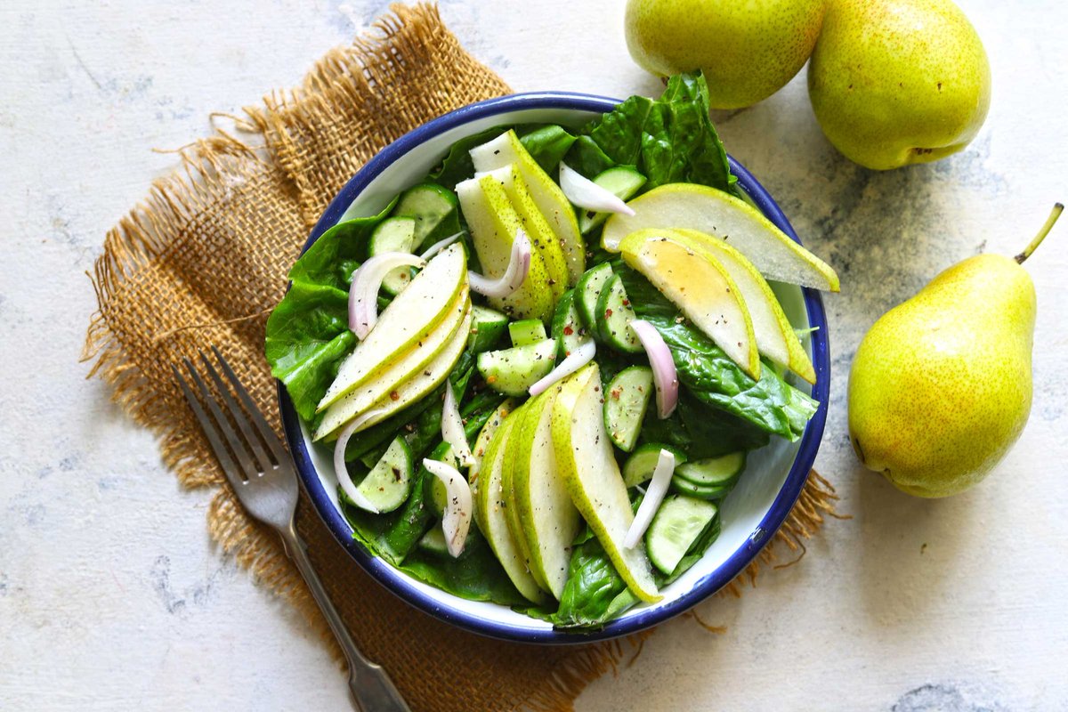 BigBazaar's tweet photo. Hearty, light on the stomach and delicious! This Pear Arugula Salad surpasses all the dreams you have about salads!

#bbfresh #bigbazaarfresh #bigbazaar #fresh #freshfruit #freshveggies #freshvegetable #freshrecipe #healthy #foodie #foodgasm #foodporn #tastytreat  #easyrecipe https://t.co/QuAdM4tEol