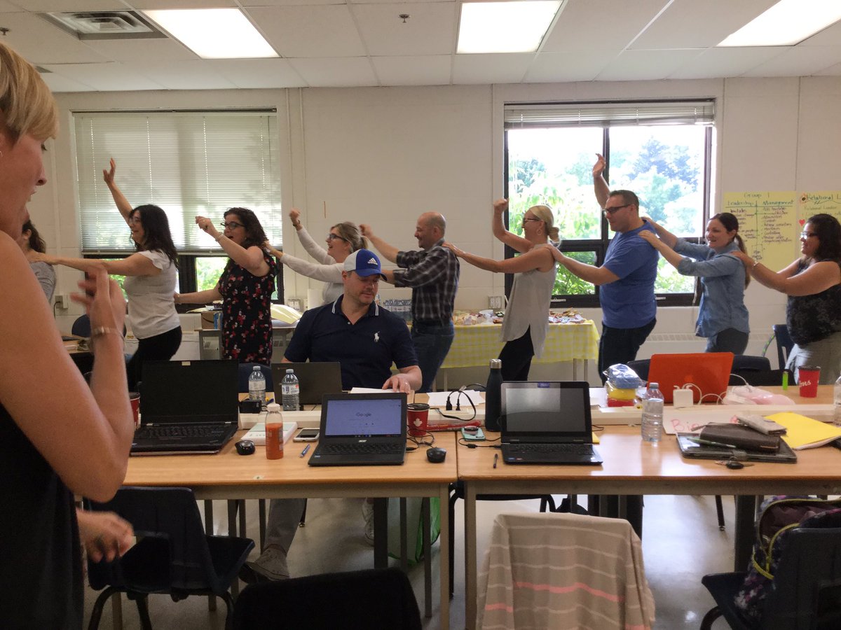 RocchinaAntunes's tweet photo. Celebrating @YorkUedPL PQP1 Candidate, Anna’s Happy Birthday 🥳 today. #birthdaytrain #loveyourpeople #notyourregularAQ @LdandreaLinda https://t.co/384zkCzayD