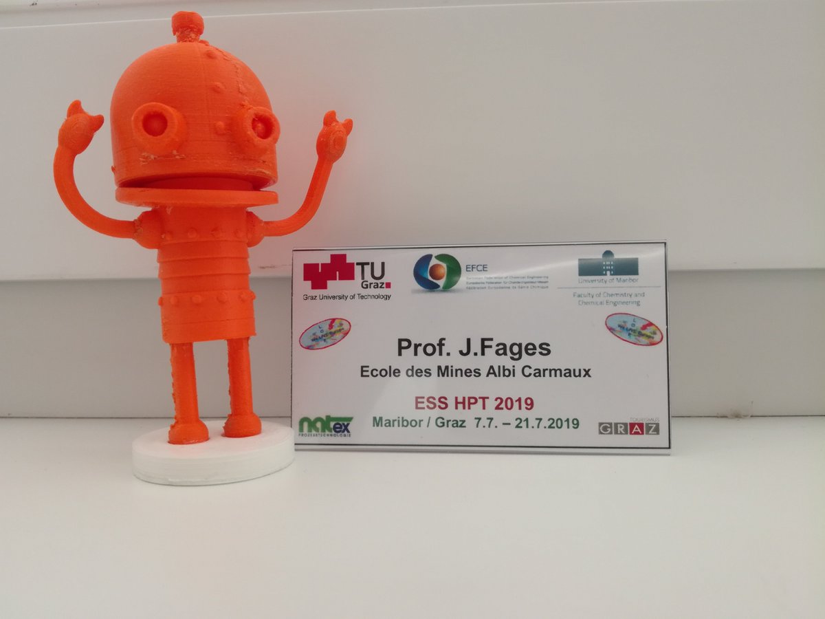 HALfonse, la mascotte de l'archive ouverte institutionnelle d'@IMTMinesAlbi m'accompagne à l'université de Maribor où je donne un cours sur le moussage des polymères par #fluidesupercritique. <a href="/LaDocMinesAlbi/">LaDocMinesAlbi</a>