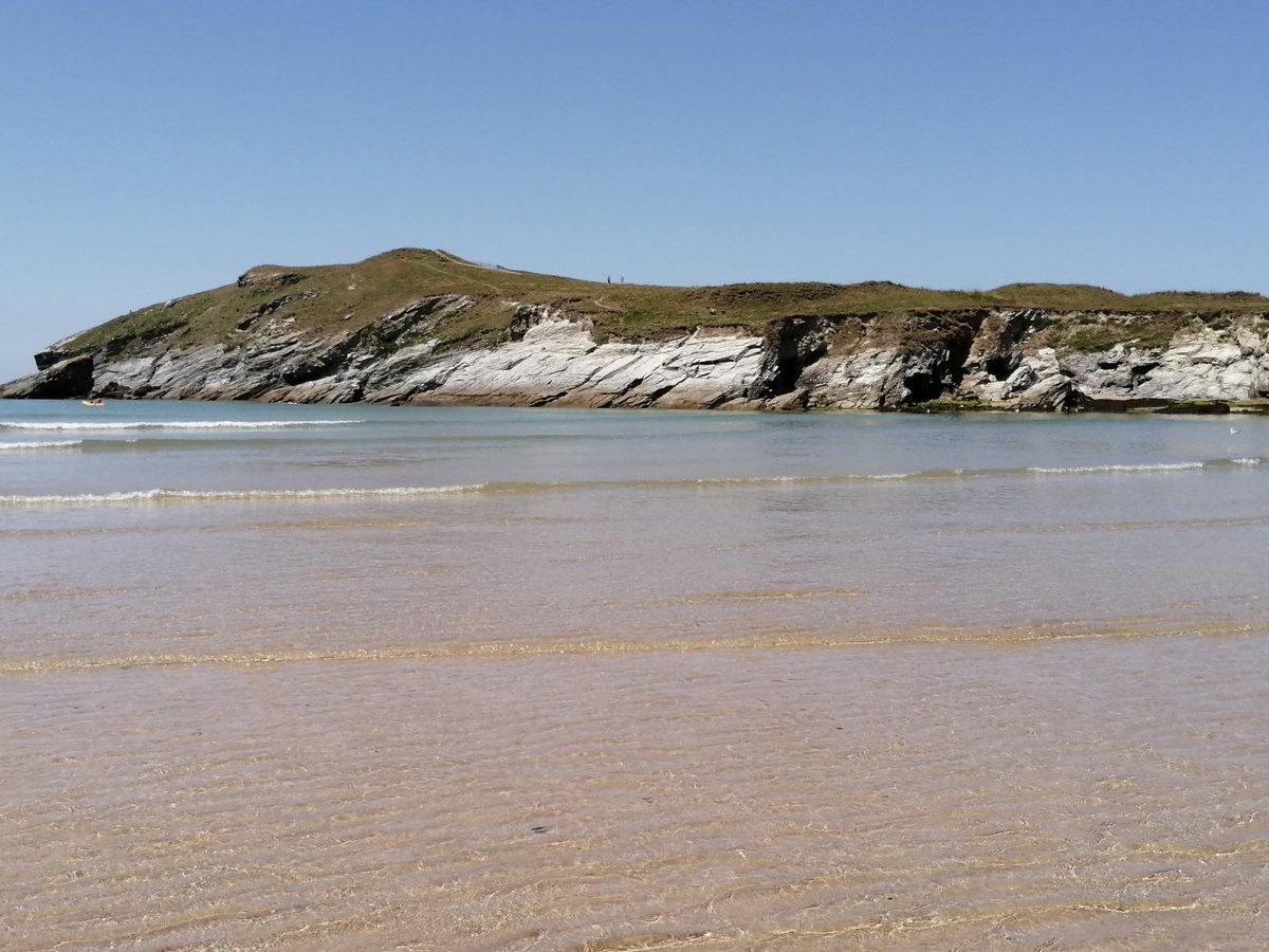 crazyGGlady's tweet photo. Our beaches are meant for days like this. If only it happened more often!
#nofilter #britishsummer #Cornwall https://t.co/HxnTuunDK2