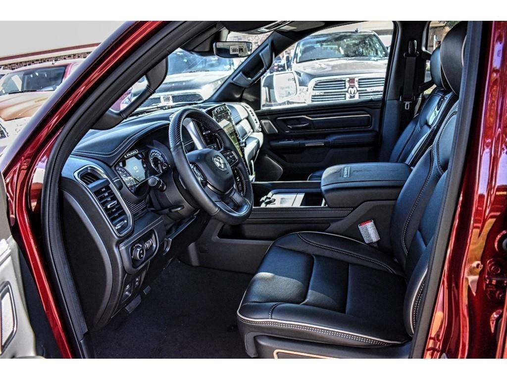 FrontierAuto's tweet image. Our 2019 #RAM 1500 Limited Crew Cab 4X4 was built to exceed your expectations! Fueled by a 5.7 Liter HEMI V8 that offers 395hp matched to a responsive 8 Speed Automatic transmission for amazing towing possibilities. #TruckTuesday
Upgrade your truck today: bit.ly/2G1JH1A