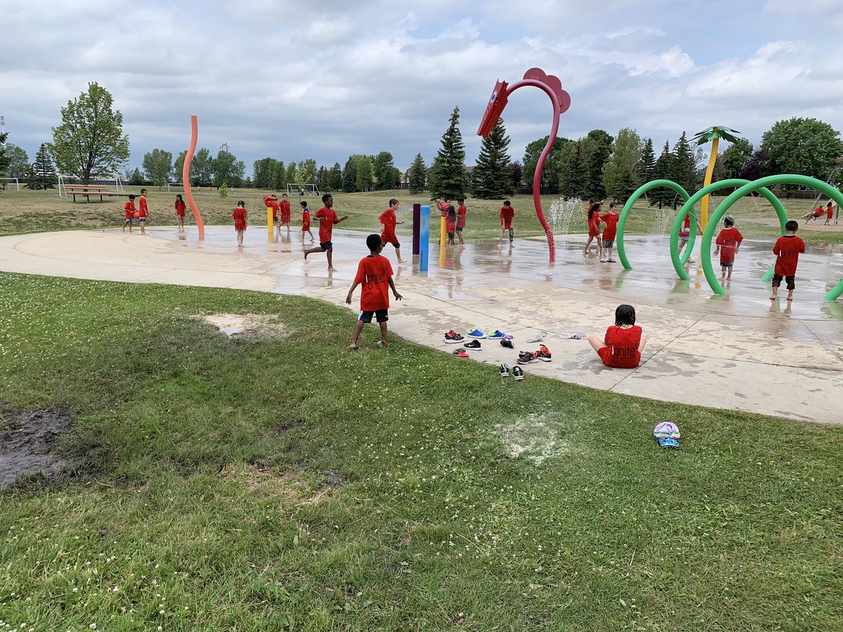 Igniting inquiry:  What math do you see at a splash pad? #ignite3 <a href="/PembinaTrails/">Pembina Trails SD</a> <a href="/JessicaSteidl/">Jesss</a>