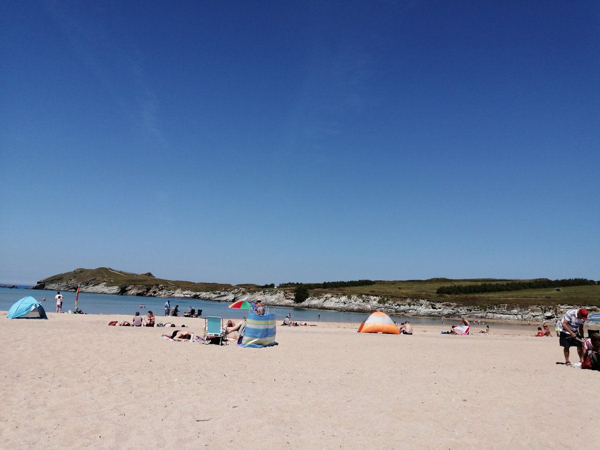 crazyGGlady's tweet photo. Our beaches are meant for days like this. If only it happened more often!
#nofilter #britishsummer #Cornwall https://t.co/HxnTuunDK2