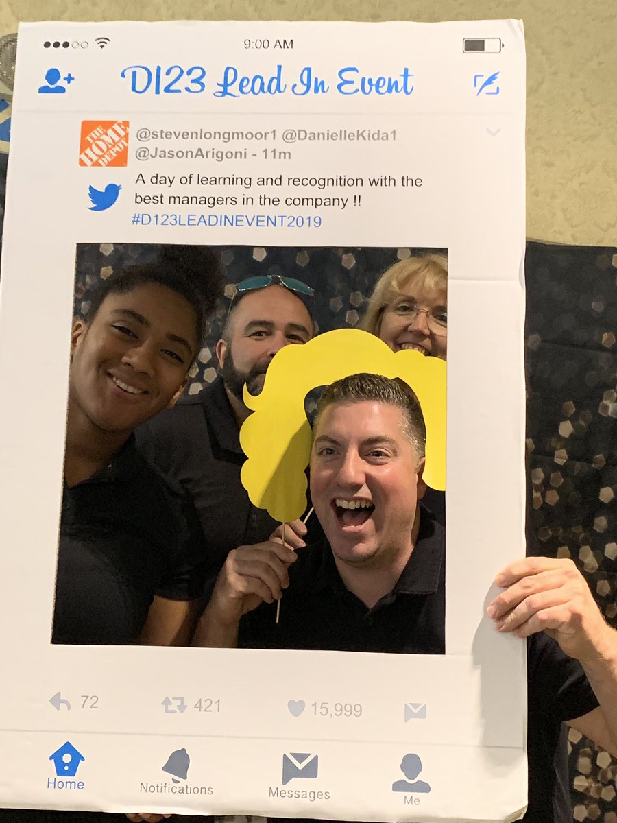 michele minniear tweet media