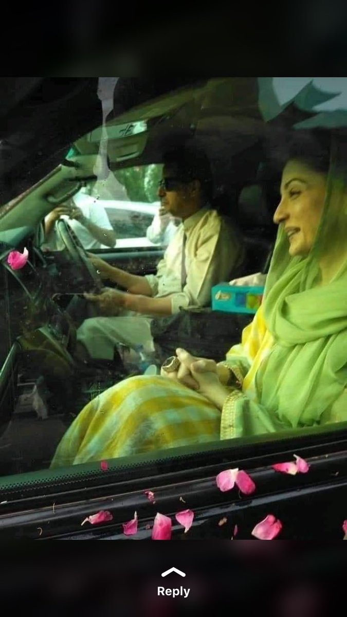ZeeshanSafdarw2's tweet photo. Thanks for Coming❤️#mandibahudin @MaryamNSharif #free_nawaz_sharif https://t.co/Q89Iq0uo6O