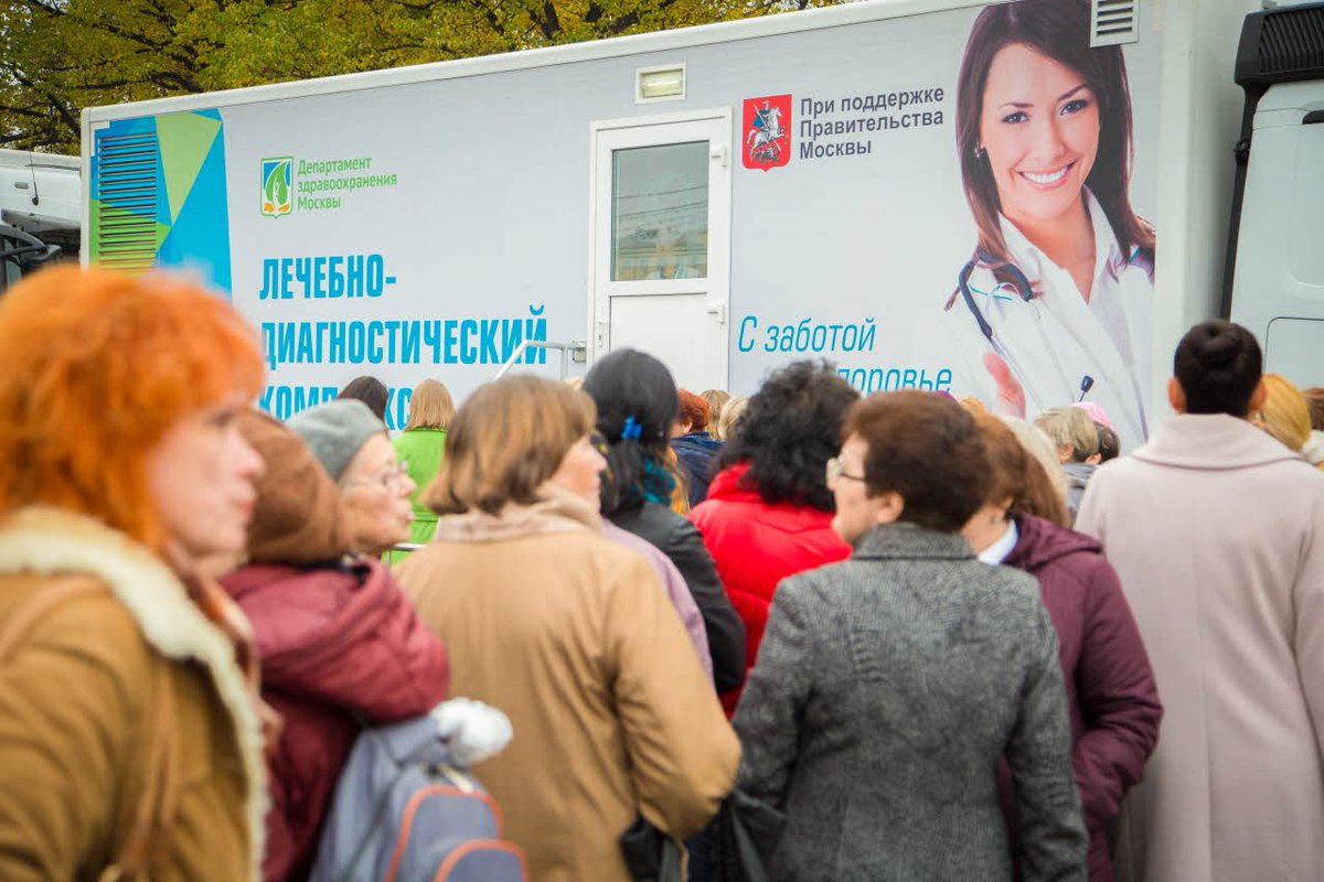 WHO's tweet photo. WHO added 12 tests to the WHO Essential Diagnostics List🔬 to detect a wide range of solid tumours such as colorectal, liver, lymphoma, cervical, prostate, breast and germ cell cancers, as well as leukemia and lymphoma https://t.co/WdB3yKXFI2 https://t.co/VjtprHCIf4