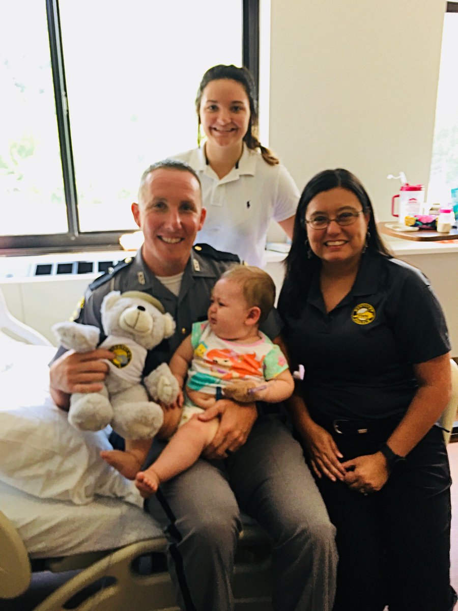 kystatepolice's tweet photo. RT
#TrooperTeddyTour
KSP is traveling the state today delivering Teddy Bears to children in hospitals. #KSPpost10 @TprJacobs , Yolanda Young & Madelyn Henson visited Harlan County ARH Hospital. If you would like to support the Trooper Teddy Project, visit: https://t.co/OZhPhXTr5b https://t.co/sQzAkG148b