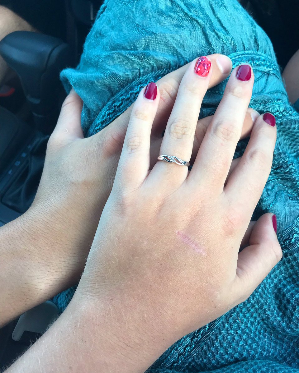 freckletoxo's tweet image. #EngagedAf 💍♥️