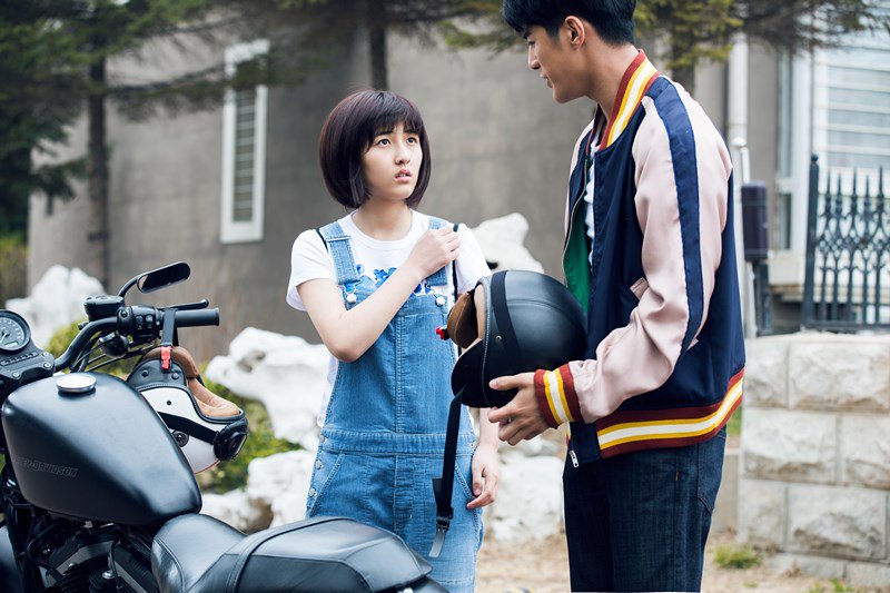 wogehondesu's tweet photo. the movie "#TimePassBySuddenly" /《岁月忽已暮》
Starring: Zhang ZiFeng, Jiang Chao and Song Wei Long will soon airs in chinese cinemas...
ps. I can't wait to see #ZhangZiFeng and #SongWeiLong together ❤ so soon; still no airing date.
#张子枫 #宋威龙 https://t.co/aT3WVIkoC3