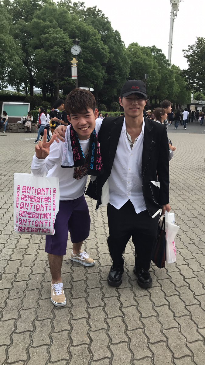 oinu__sama's tweet photo. 久しぶりの@sentan834 
5年間相互で今日初対面の@tksm_0228 https://t.co/J3kTdGWBkc