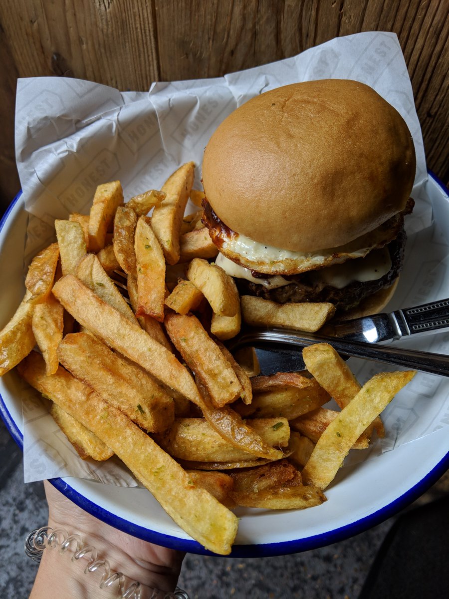 😋TOP 10 GLUTEN FREE RESTAURANTS/CAFES IN LONDON😋

New blog post - a must read for any coeliacs planning a trip to London!

mygfguide.com/top-10-gluten-…

#travel #celiac #glutenfreelondon #glutenfree #coeliac #coeliaclondon