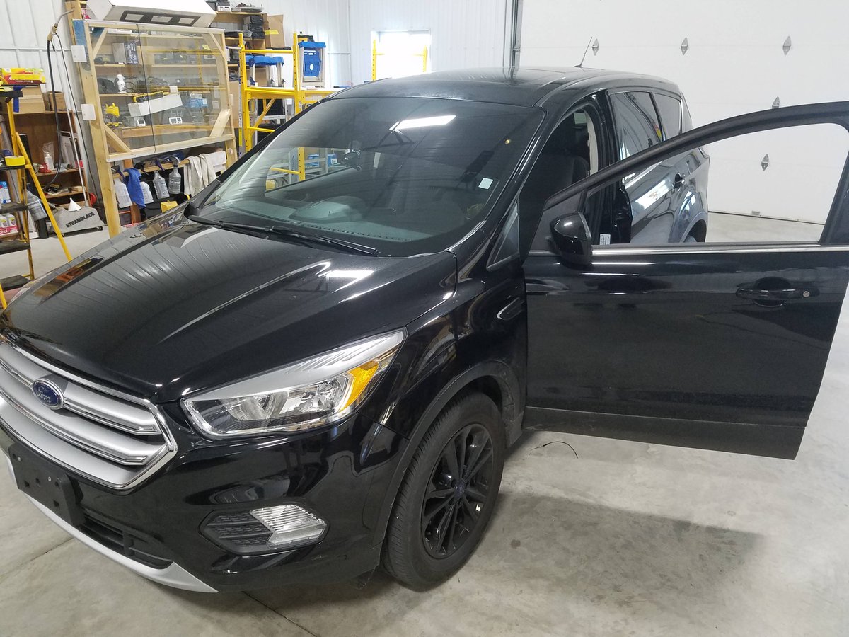 CodeZeroFargo's tweet image. We added a 5% tint strip to this Ford EcoSport. Tint strips help to protect drivers from that pesky glare from the sun!
#codezero #czdoesit #tintstrip #shadeband #tint #fargo