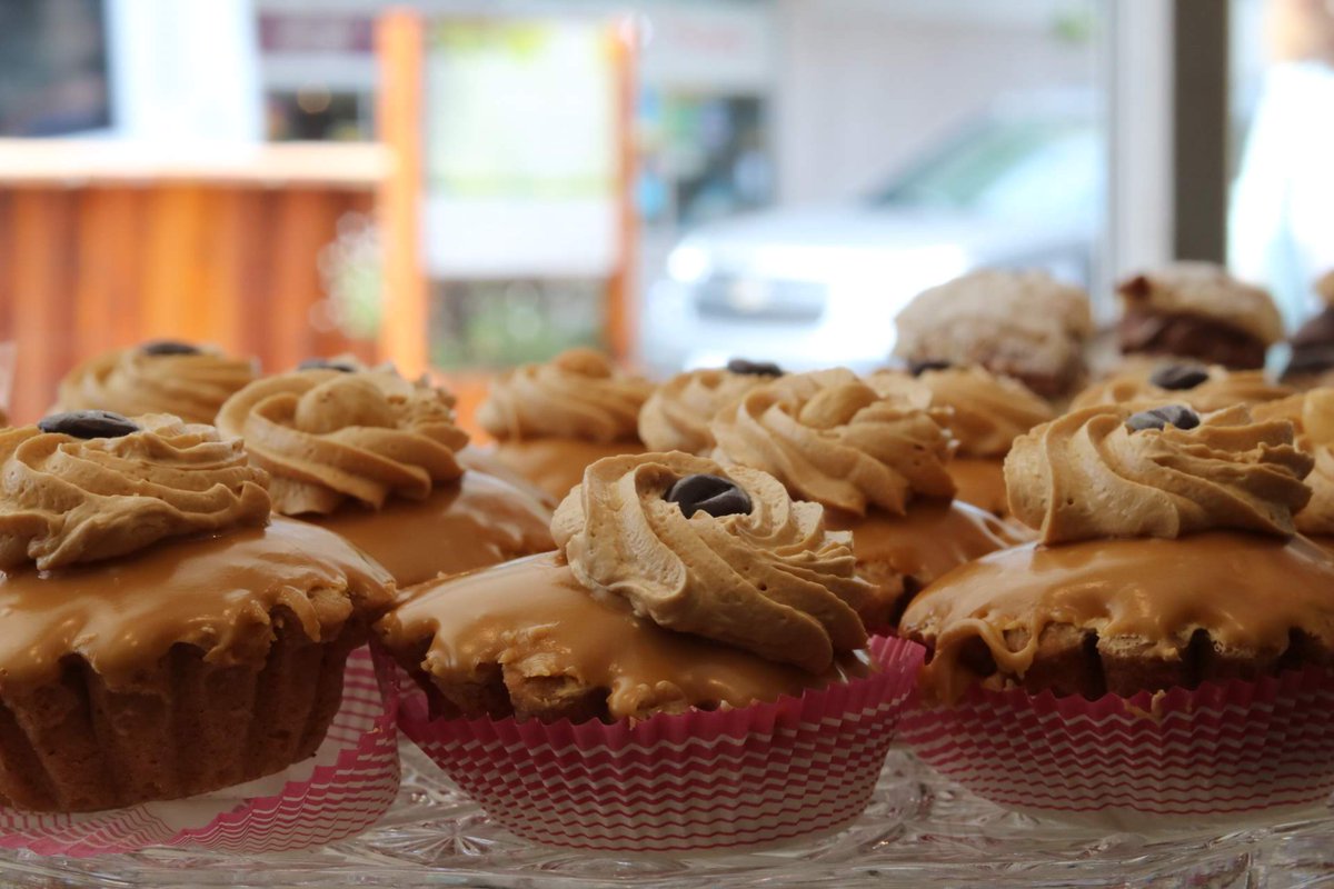 myDVBA's tweet photo. Fabulous Fort is the place to find incredible baked goods! Congratulations to @DutchBakery1956 and Crust Bakery on Fort, placing 1st and 2nd place in the Victoria Best of the City Awards! For more sweet spots downtown check out our blog: https://t.co/h1iukMbUxE #dvba #dvbafamous https://t.co/jXbqUuQLa0