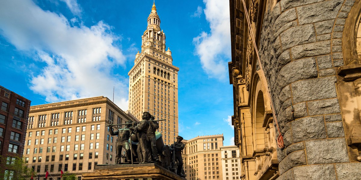 UnitedWayCLE's tweet photo. United Way of Greater Cleveland is comprised of community members who united to give their time, talent and donations to improve the lives of individuals. Let's make our Greater Cleveland community better, together. https://t.co/nibMHq0F9I