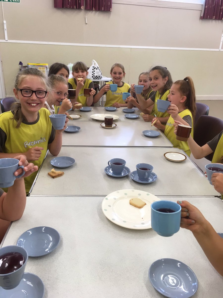 EastwoodGG's tweet photo. Brownies and #Guides taking part in #equaliteas last week. @gguidinganglia https://t.co/VhueGwzkJi