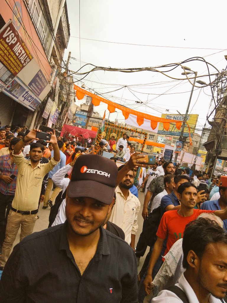 Anandkumar_IND's tweet photo. एक ही नारा, एक ही नाम
जय श्री राम, जय श्री राम !🙏
लाल कुआँ चावरी बाज़ार ! 🇮🇳
#ReclaimCivilization
#VHPWithHindus
@Abhishek_Mshra https://t.co/5alg3N4Q09