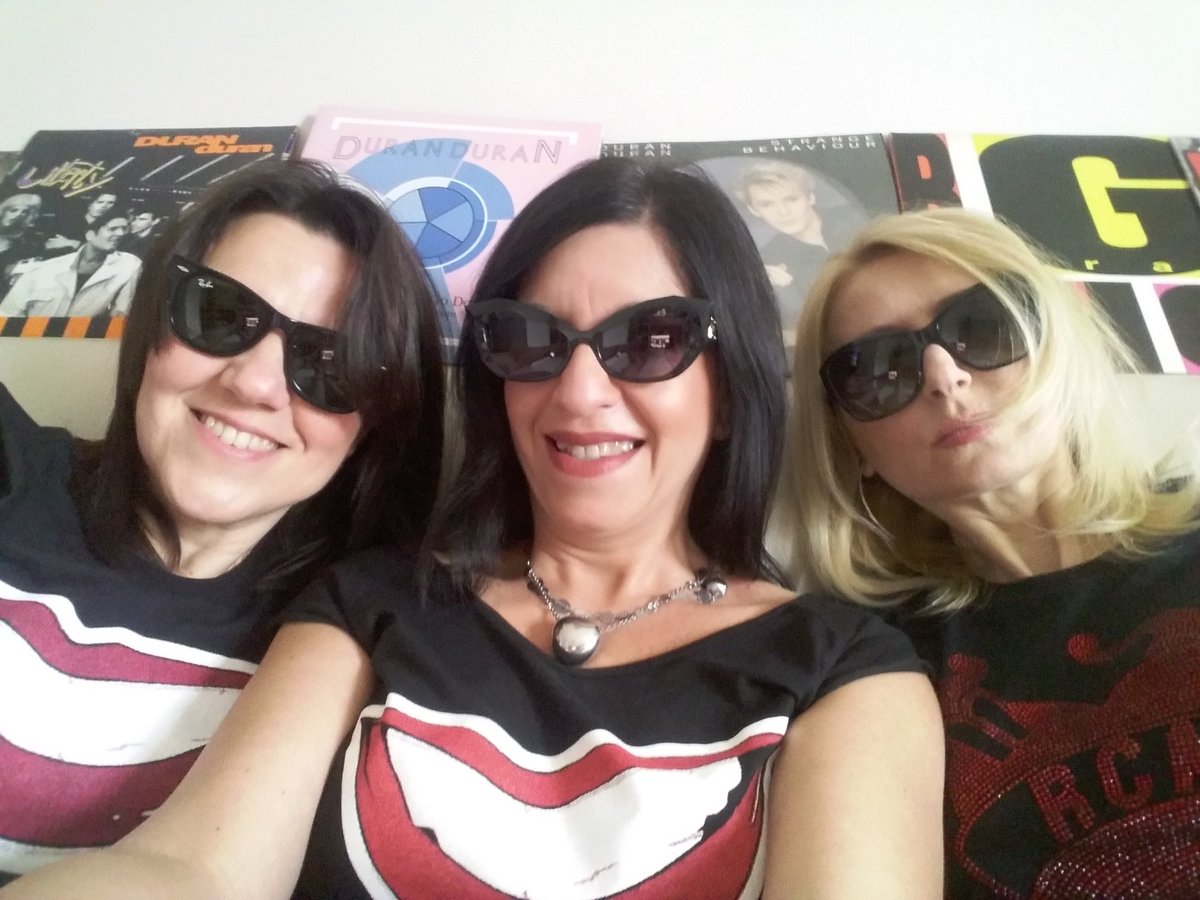 annadeluca70's tweet photo. @duranduran @SimonJCLeBON
While waiting for you to play live in Italy we're happy to celebrate Duran Duran at home with plenty of music!
#TheMusicsBetweenUs
#Duraniesforever
@bettapanico @carmina09389660 https://t.co/EtWheO4Ufr